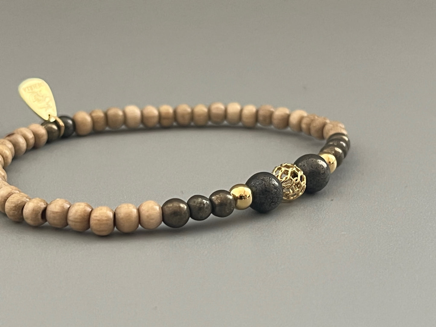 Bracelet Cybèle avec mise au point sur les perles en Pyrite