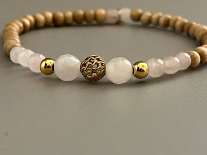 Bracelet Cybèle avec mise au point sur les perles en Quartz Rose