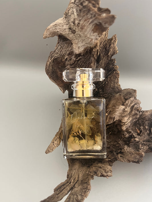 Eau de Parfum Aleph sur support en bois